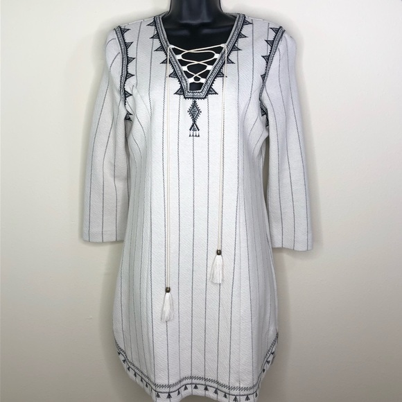 Gianni Bini- Cream Dress- Size M- NWT - Picture 1 of 4